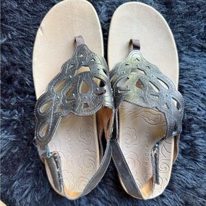 Rockport Women's Tan and Brown Sandals